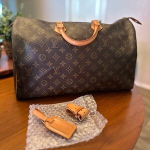 AUTHENTIC LOUIS VUITTON SPEEDY 40